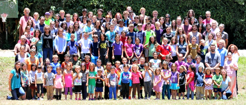 Monteverde Friends School all-student photo April 2016